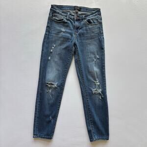 Judy Blue Skinny Distressed Jeans Stretch size 9/29 Relaxed Fit Mid Rise FLAW